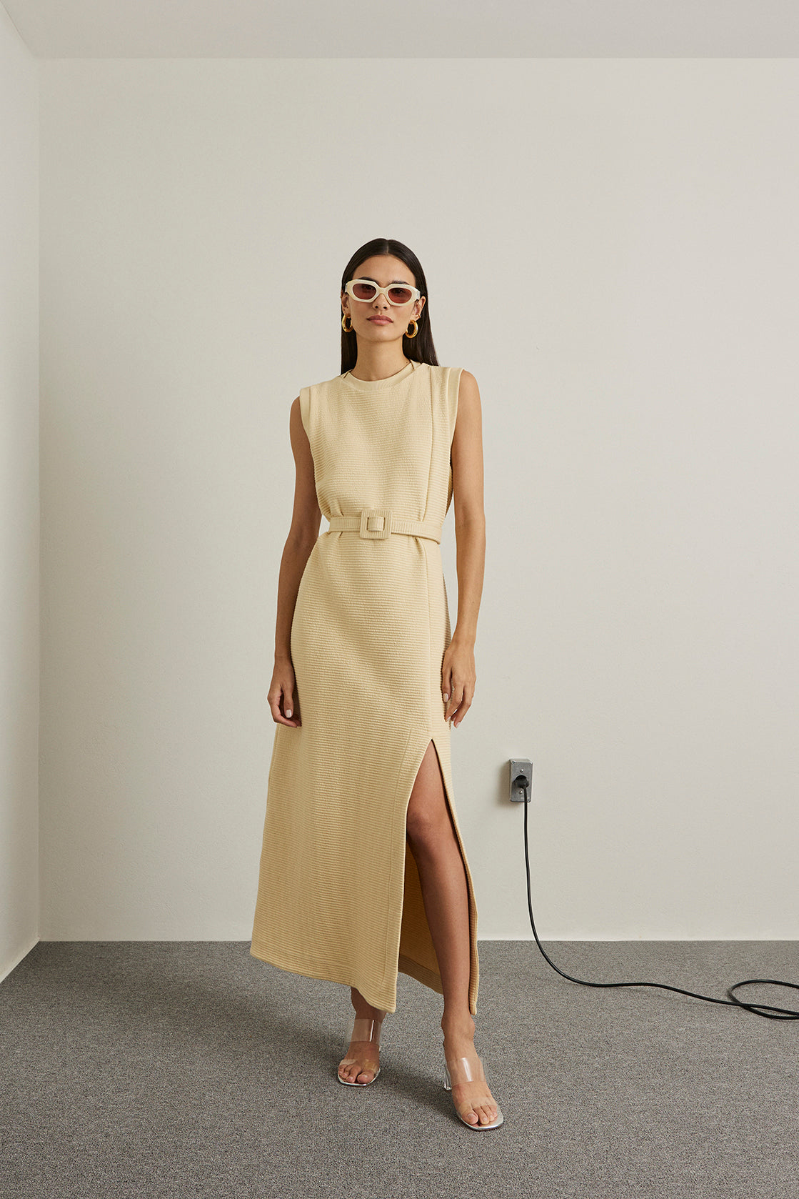 Vestido longo c/ fenda - Kronne