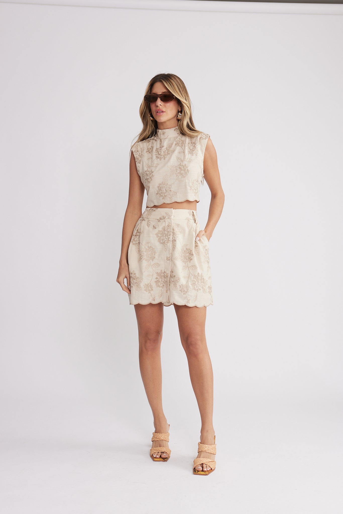 Conjunto blusa e saia - Kronne