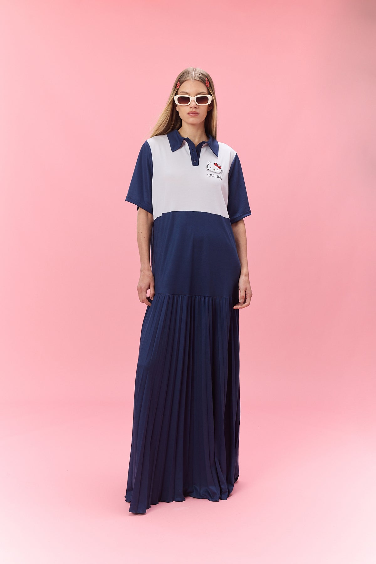 VESTIDO GOLA POLO KRONNE + HELLO KITTY