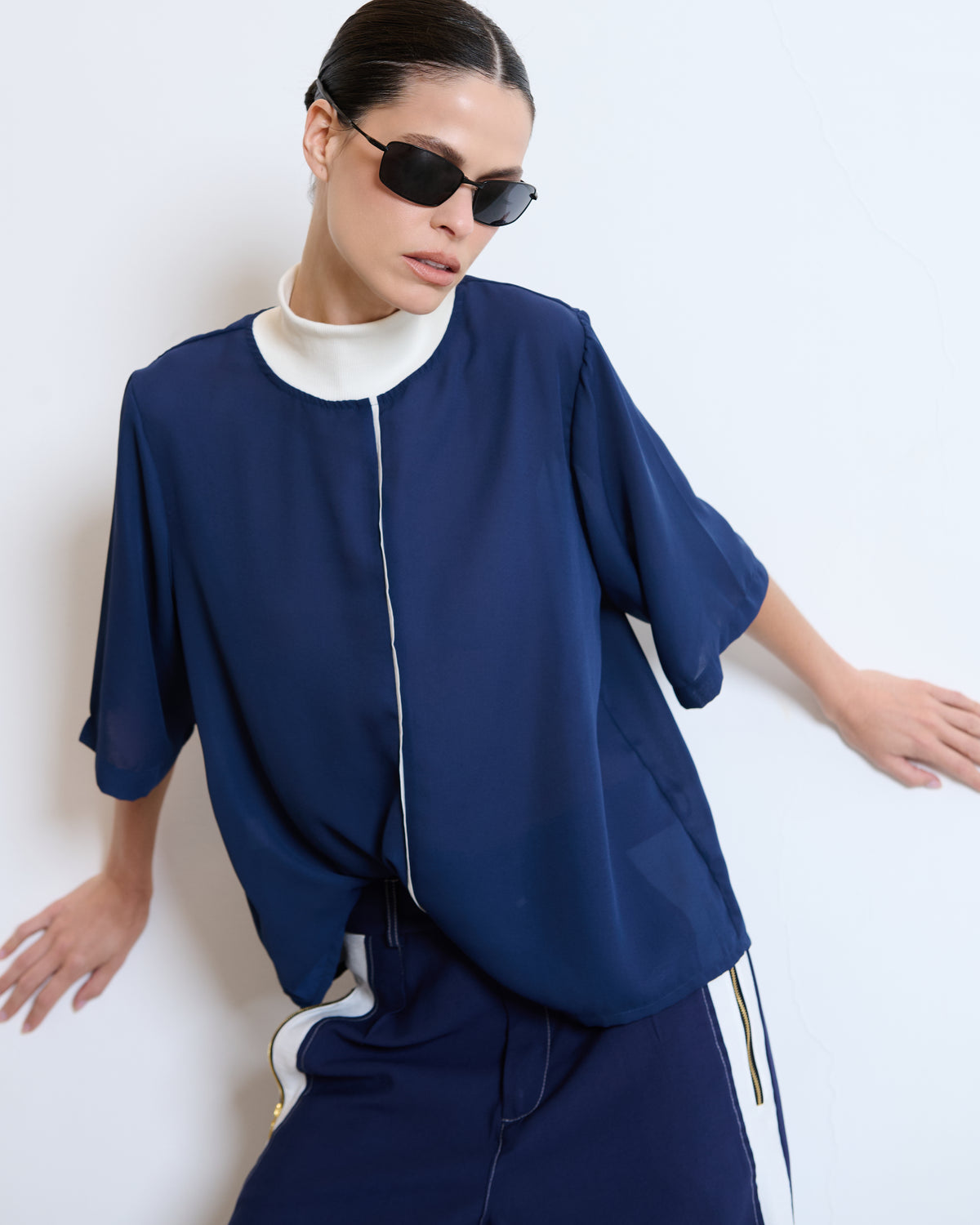 BLUSA GOLA ALTA COM VIÉS KRONNE