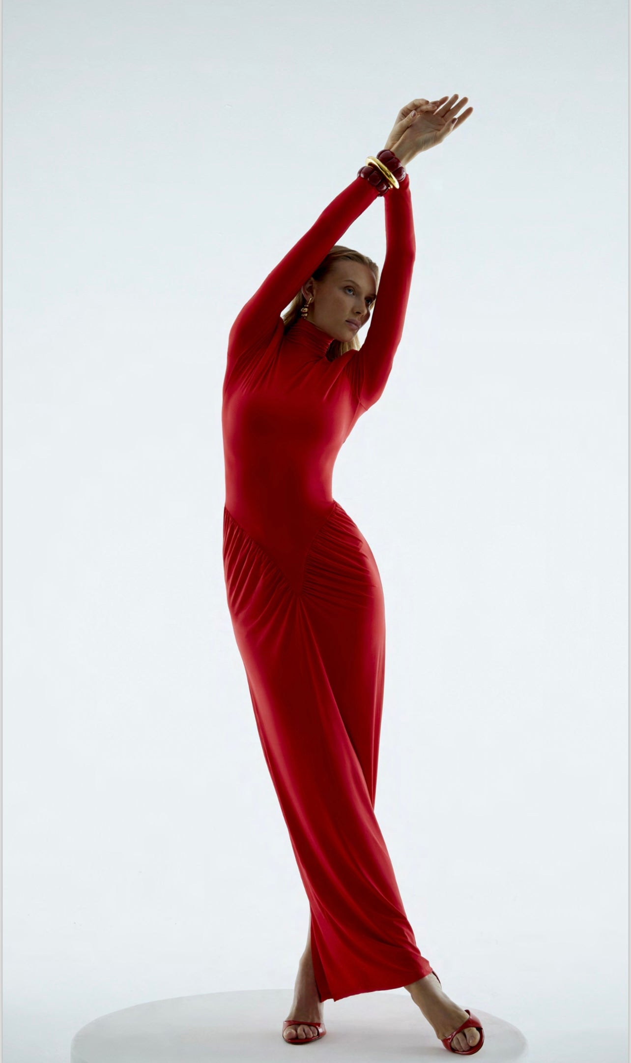Vestido longo recorte drapeado Kronne