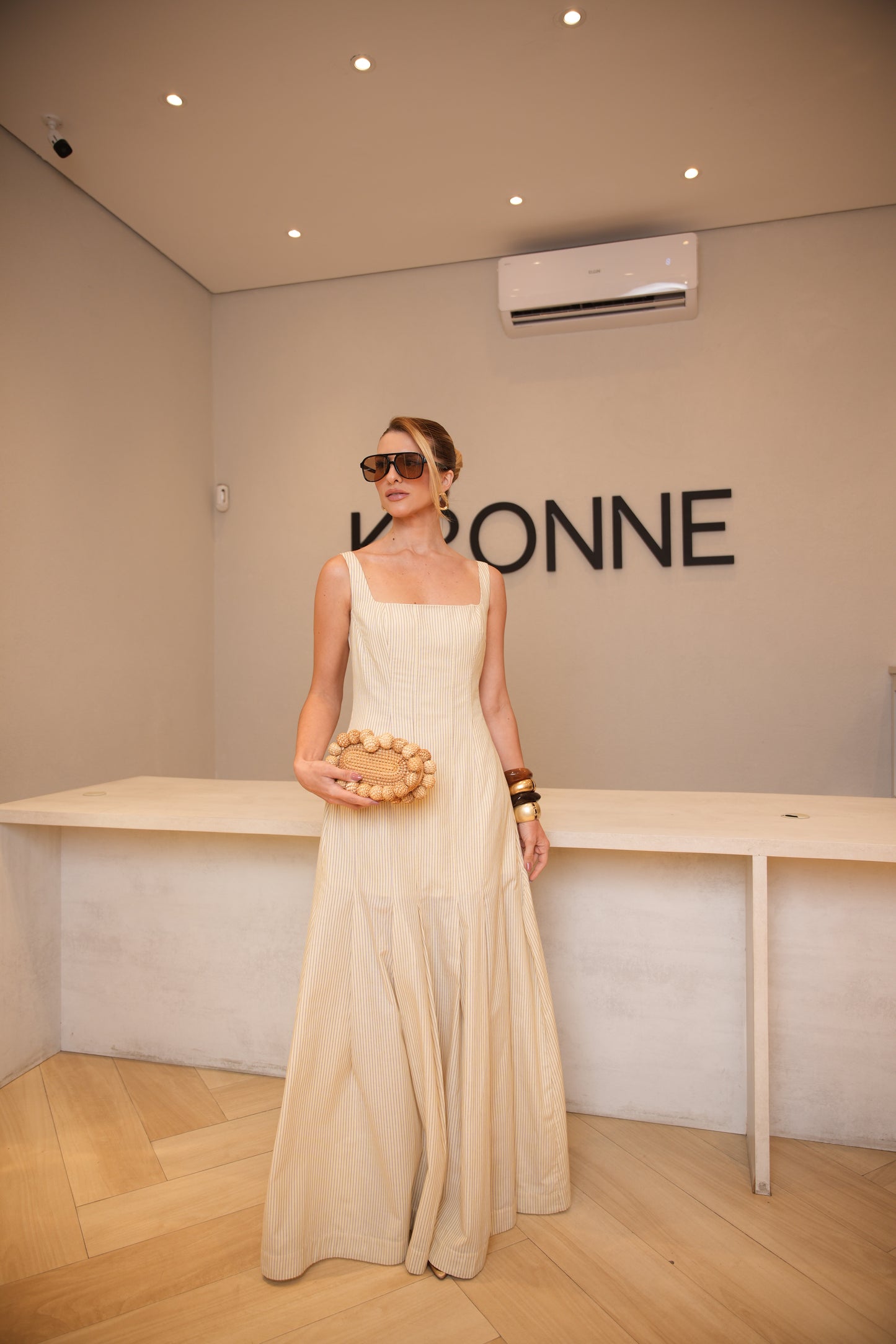 VESTIDO LONGUETE LISTRADO KRONNE