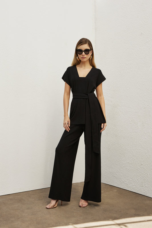 Conjunto blusa c/ decote e calça - Kronne