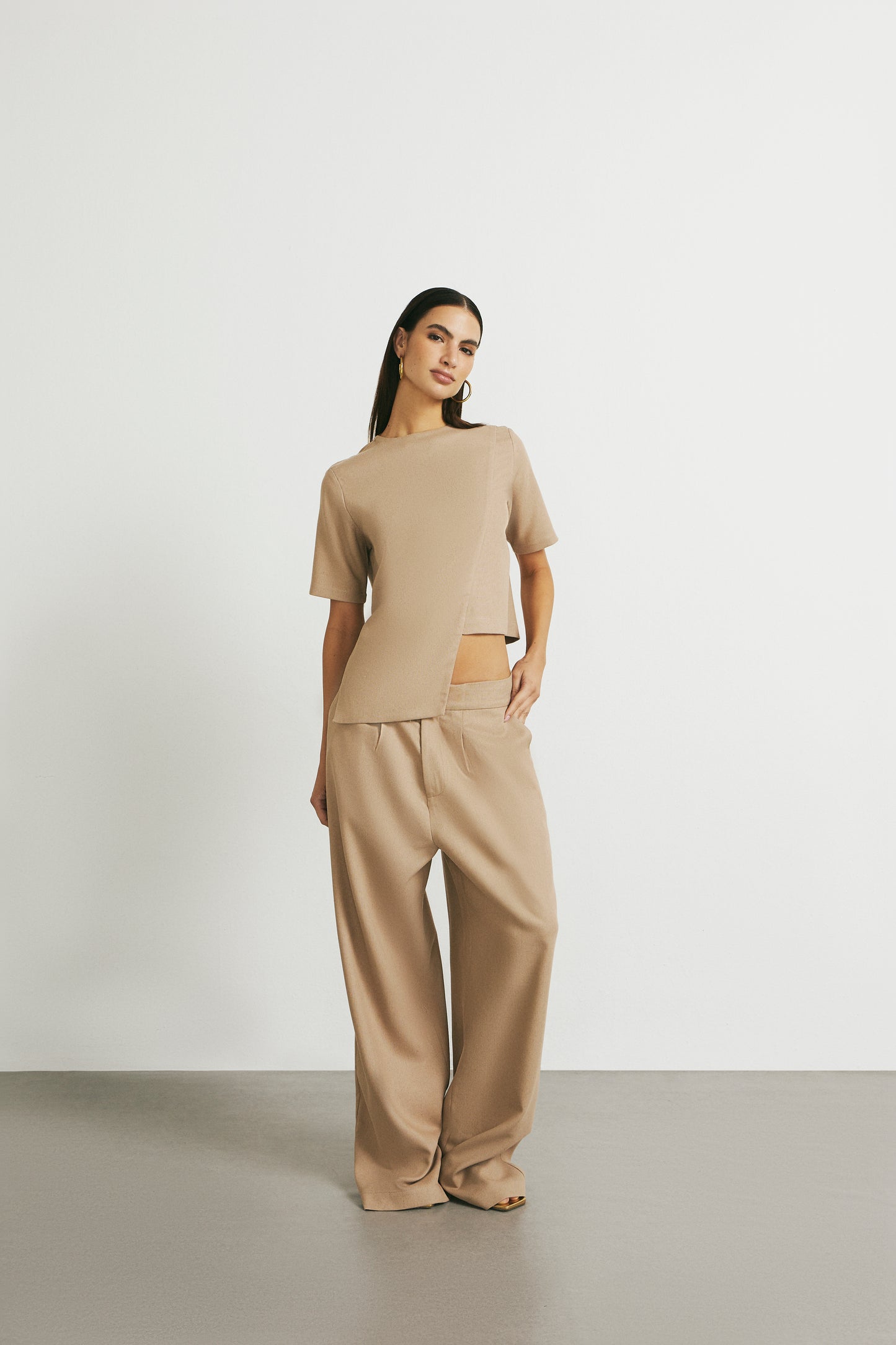 Calça reta c/ bolsos - Kronne