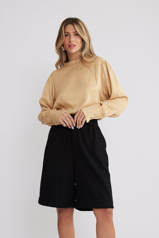 BERMUDA ALFAIATARIA TRICÔ KRONNE