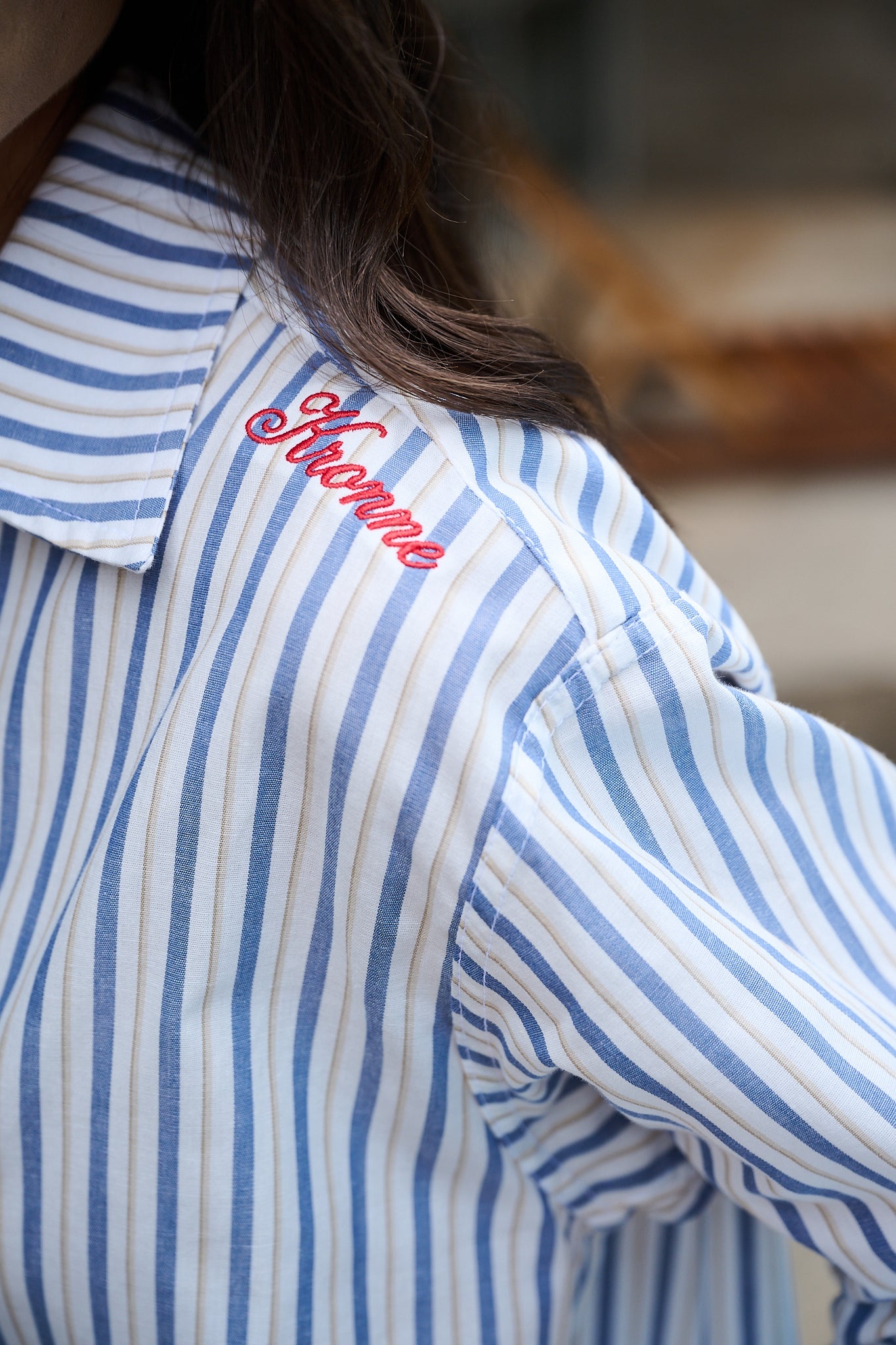 CAMISA MANGA LONGA COM BARRA BOLEADA