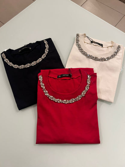 T-SHIRT COM APLICAÇÃO KRONNE