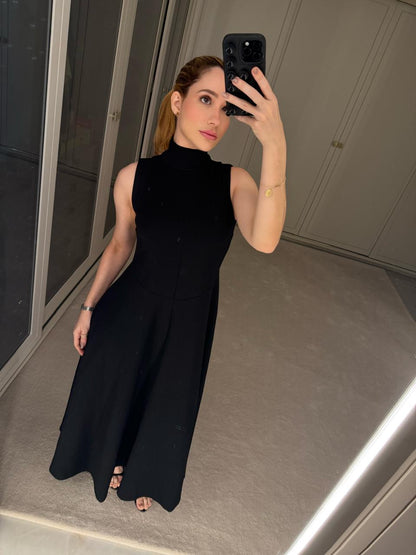 VESTIDO GOLA ALTA NESGAS KRONNE